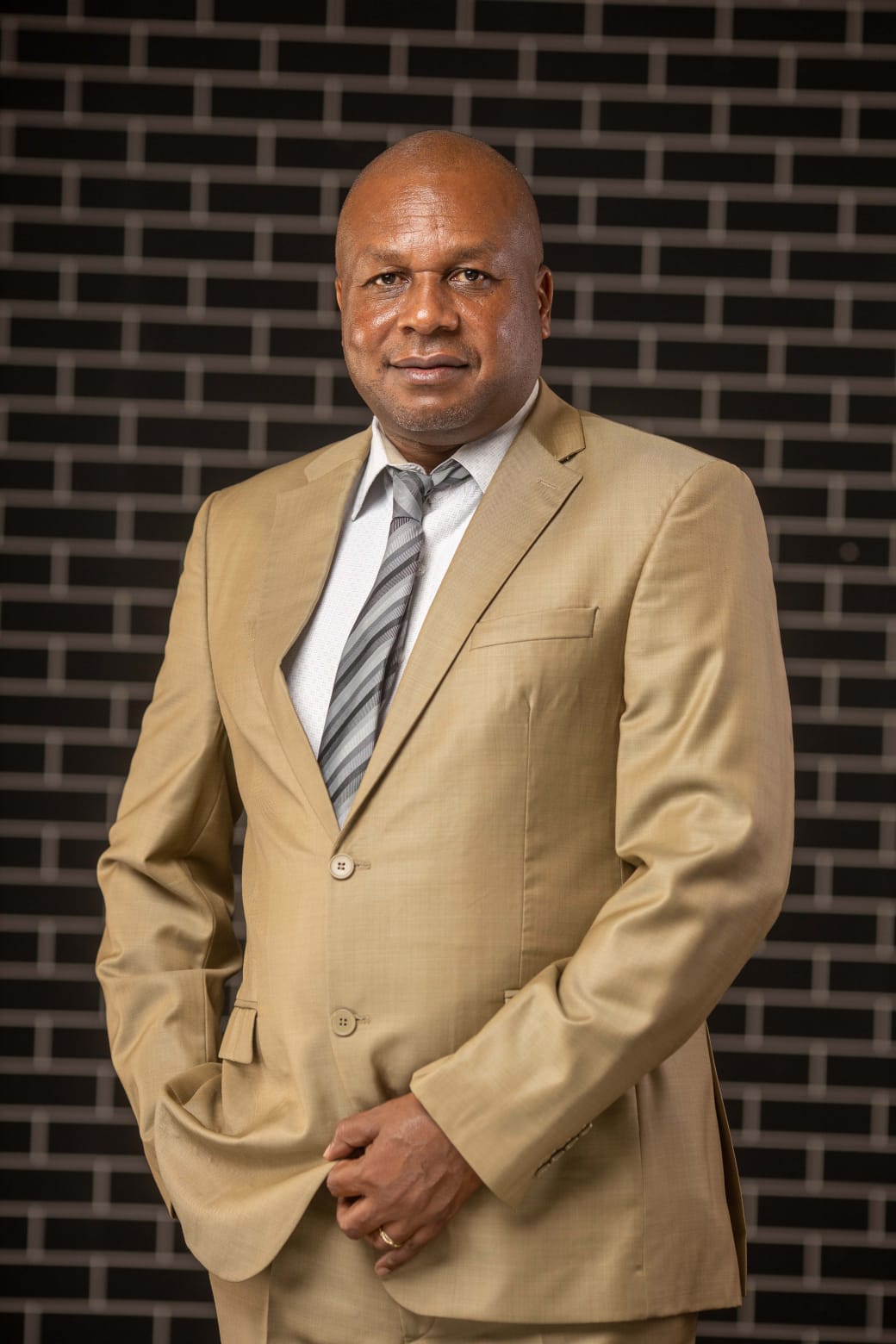 Dr. Umara